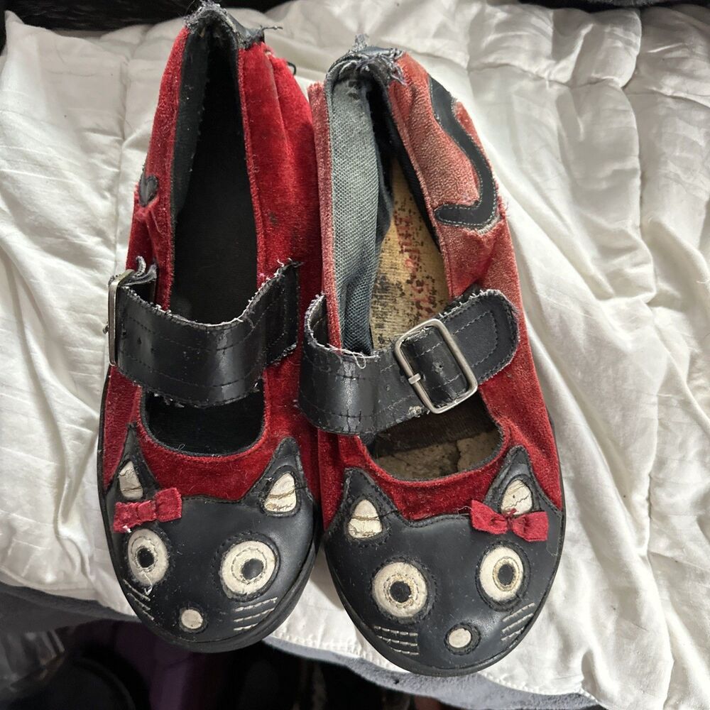 T.U.K. Women’s Cat Mary Janes Creepers Sneakers Red PU Leather 10 Thrashed See P